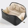 1-rose-of-no-mans-black2-min کیف آرایشی سرزمین رز